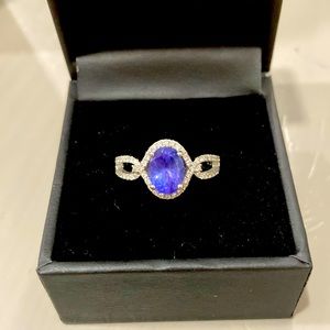 Helzburg Tanzanite 14k gold ring size 7
